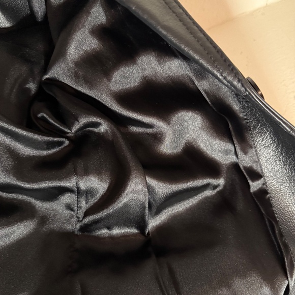 Women's 100% Leather Jacket - Picture 4 of 5